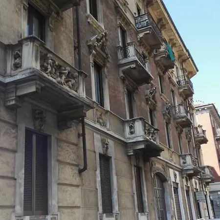 Due Passi Al Valentino *